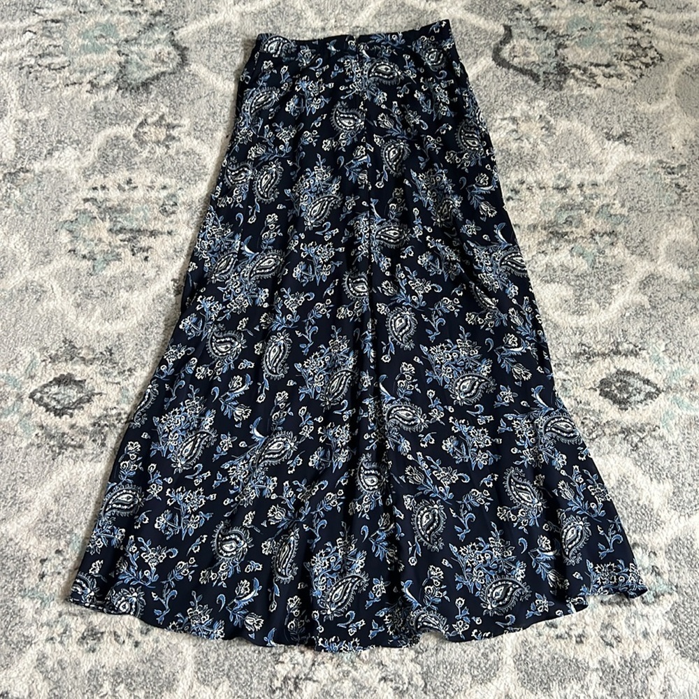 Abercrombie and Fitch Paisley Maxi Skirt - Picture 8 of 11